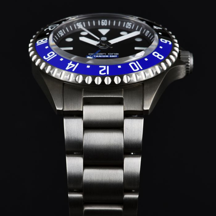 Steinhart Ocean One GMT Titan premium Ceramic im Angebot
