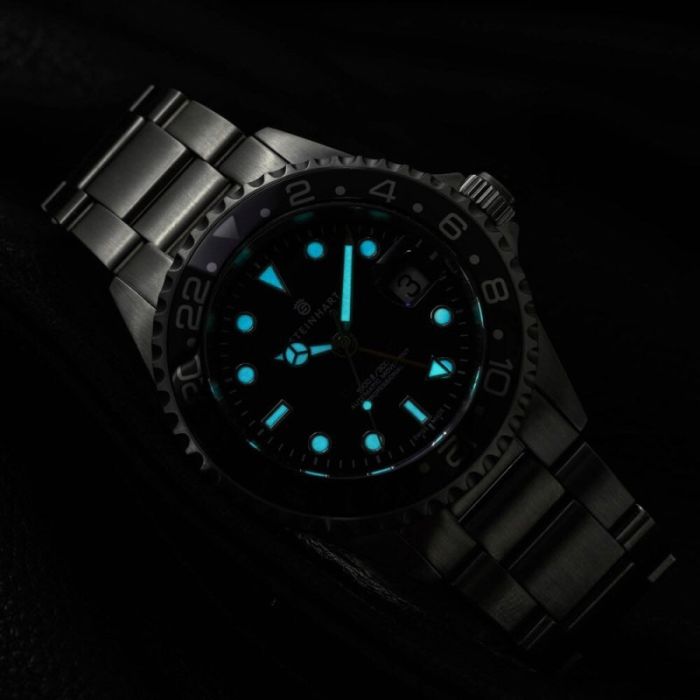 Steinhart Ocean One GMT BLACK Taucheruhr Fabrikverkauf