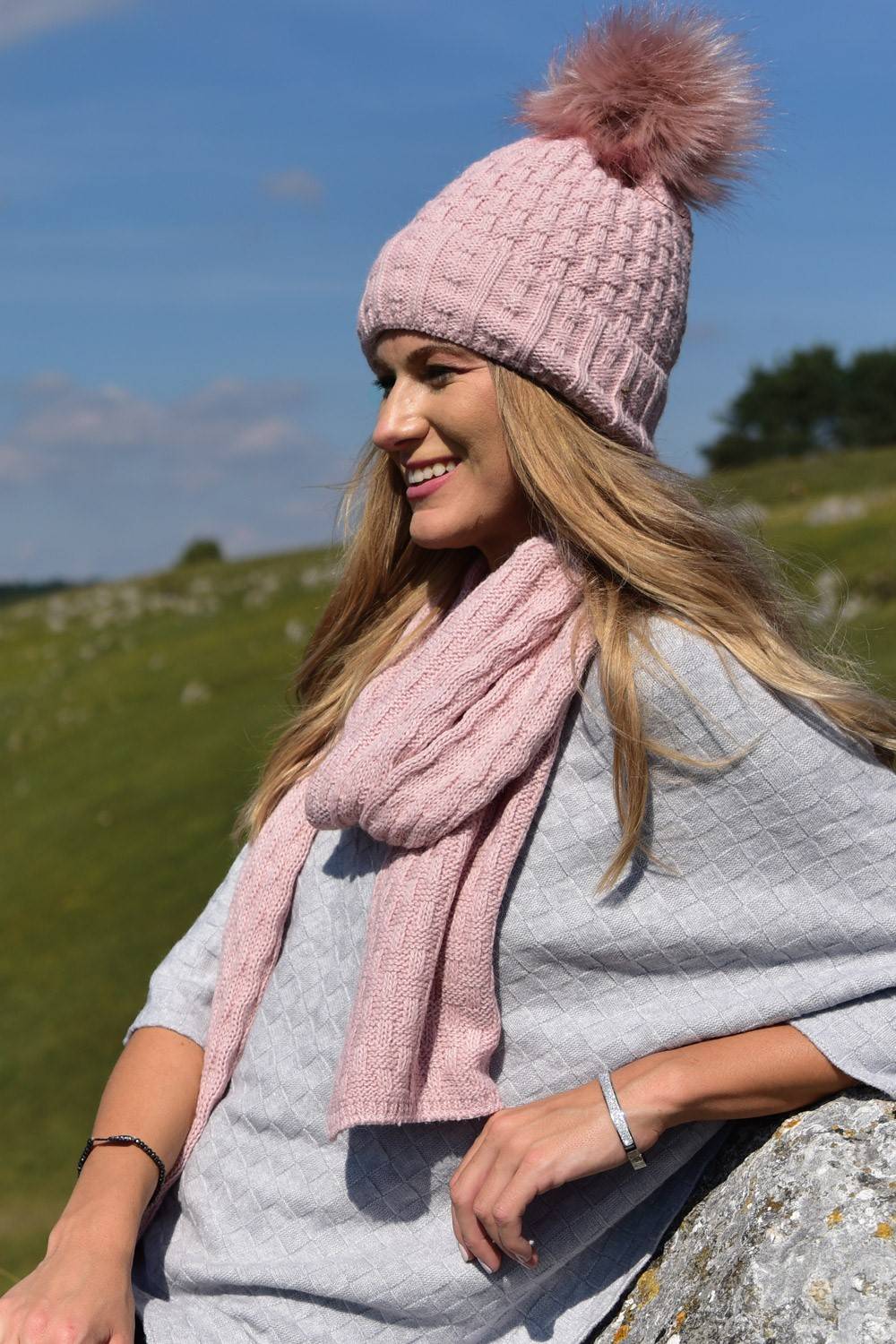 Stylebreaker Strick Schal mit Flecht Muster Outlet
