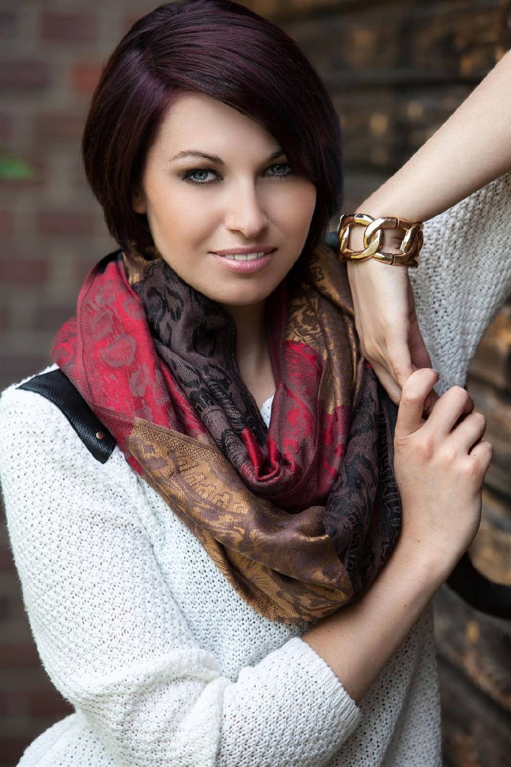 Stylebreaker Loop mit Hibiskus Blüten und Paisley Muster Fabrikverkauf