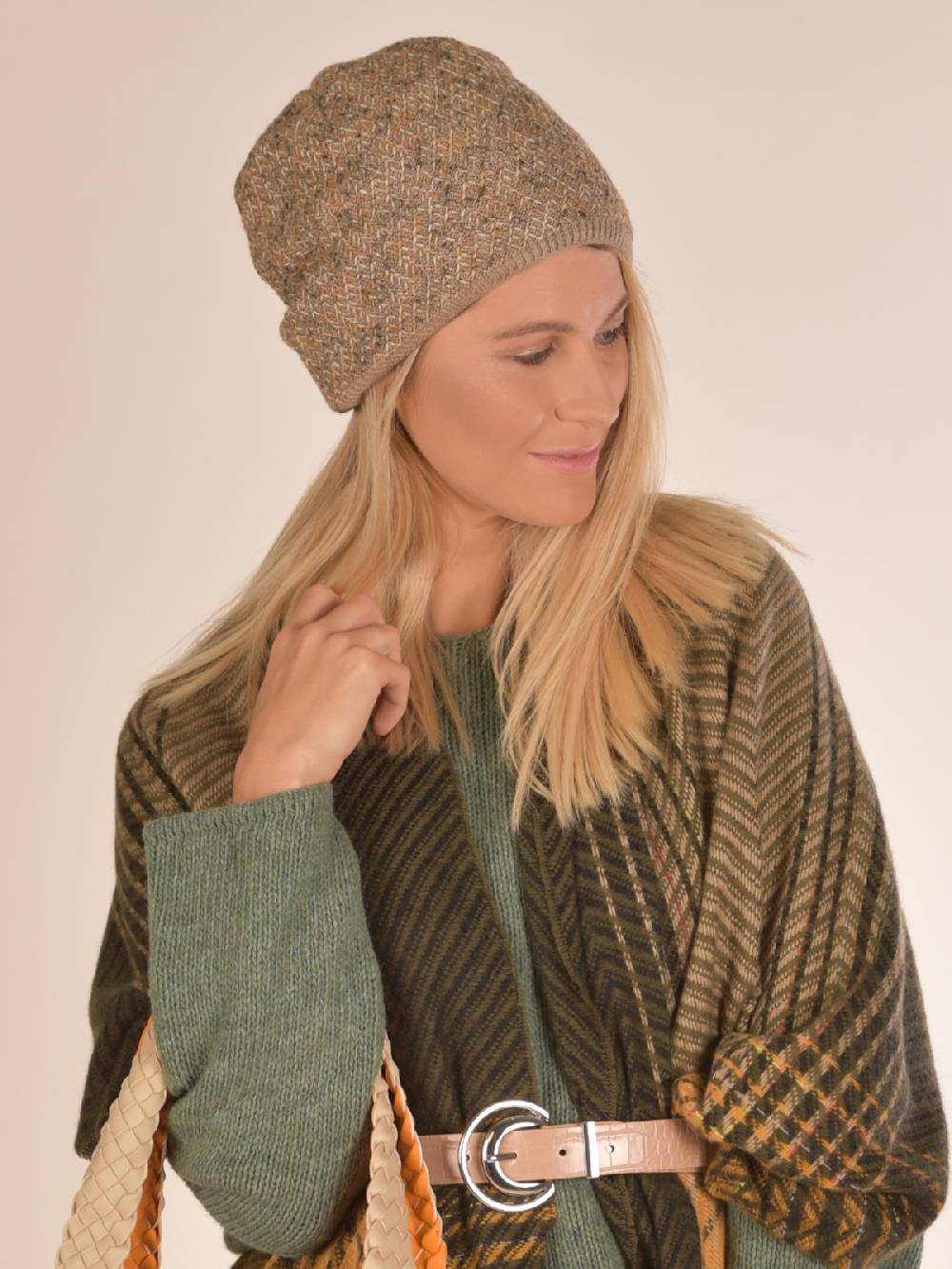 Stylebreaker Strick Beanie Mütze Dreieck Bunt mit Thermo-Fleece Blitzverkäufe