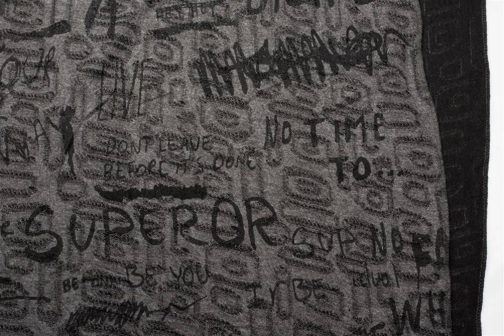 Stylebreaker Loop mit Schrift Print im Angebot