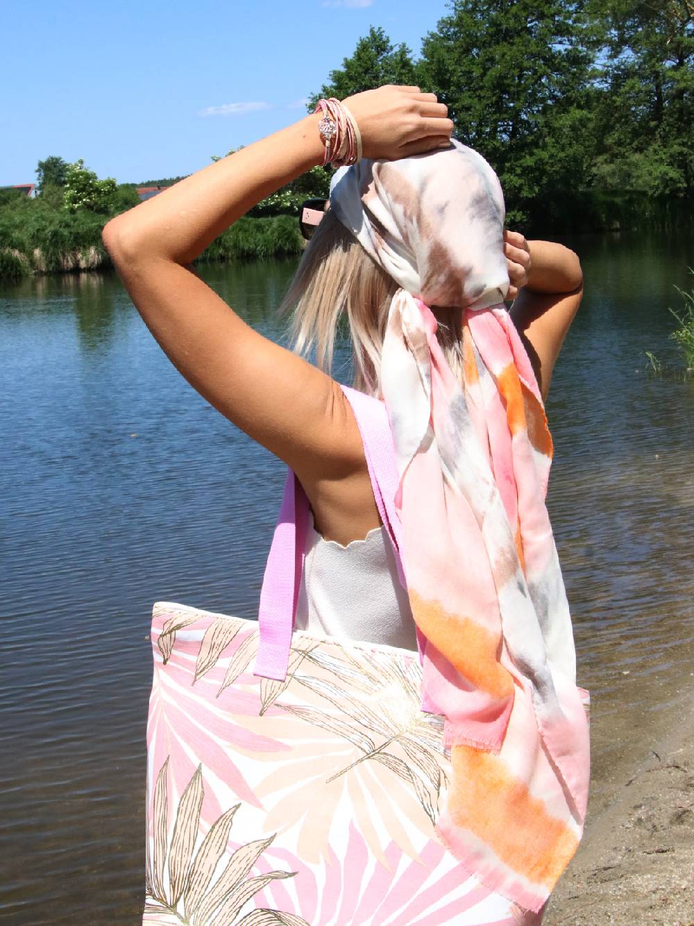 Stylebreaker Schal mit Batik Streifen Muster Hotsell