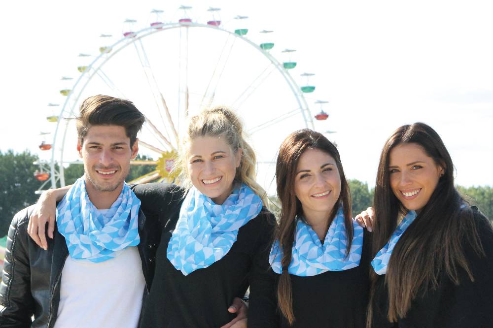 Stylebreaker Loop mit blau weißem Rauten Muster Blitzverkäufe